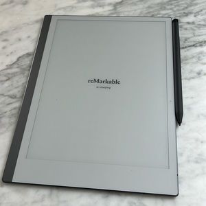 Remarkable 2 with pen